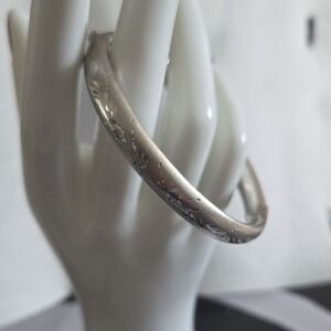 WEH Sterling Silver Floral Etched Slider Bangle Bracelet